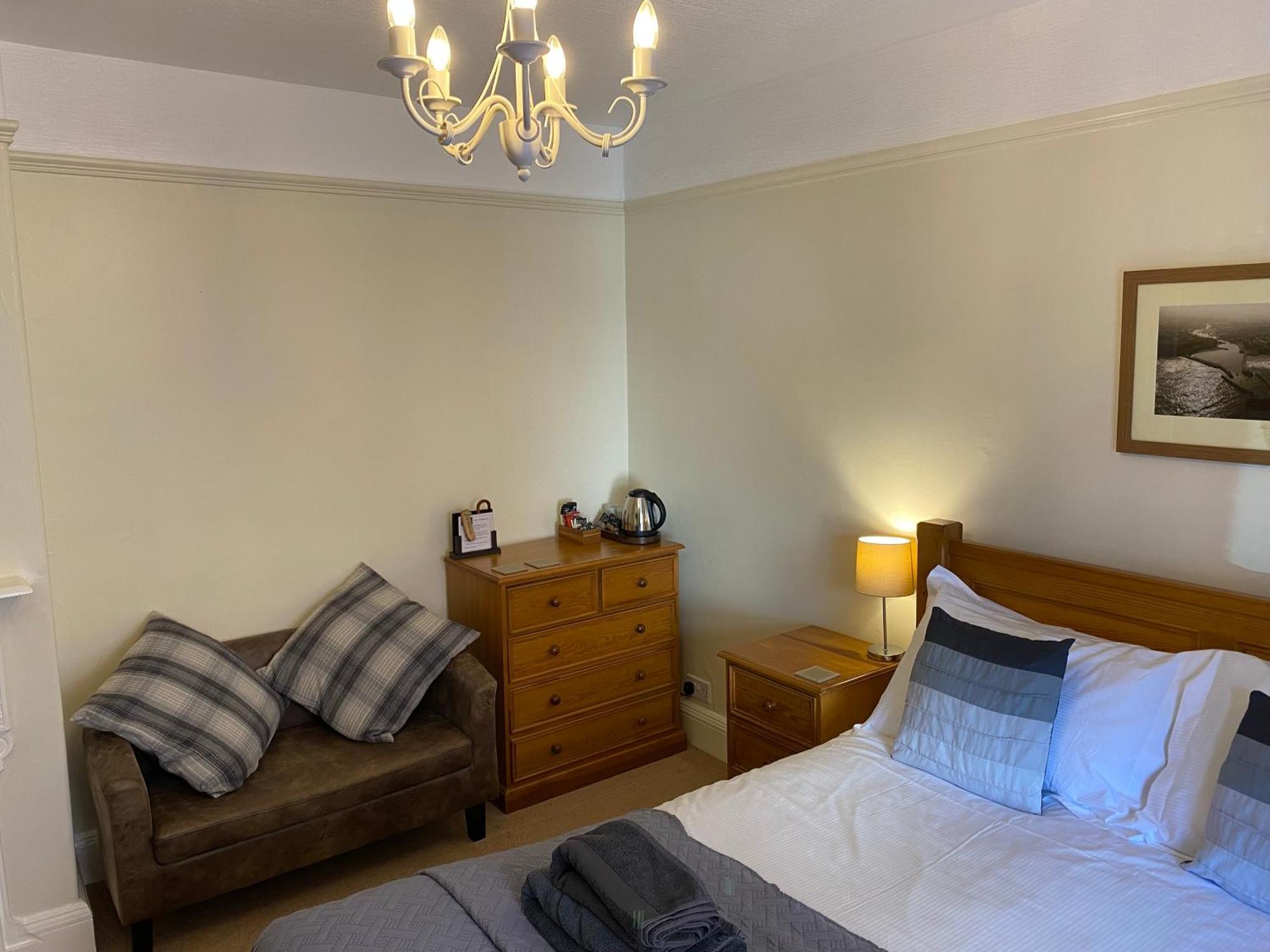 Hotel The Whalebone Arch Whitby Esterno foto